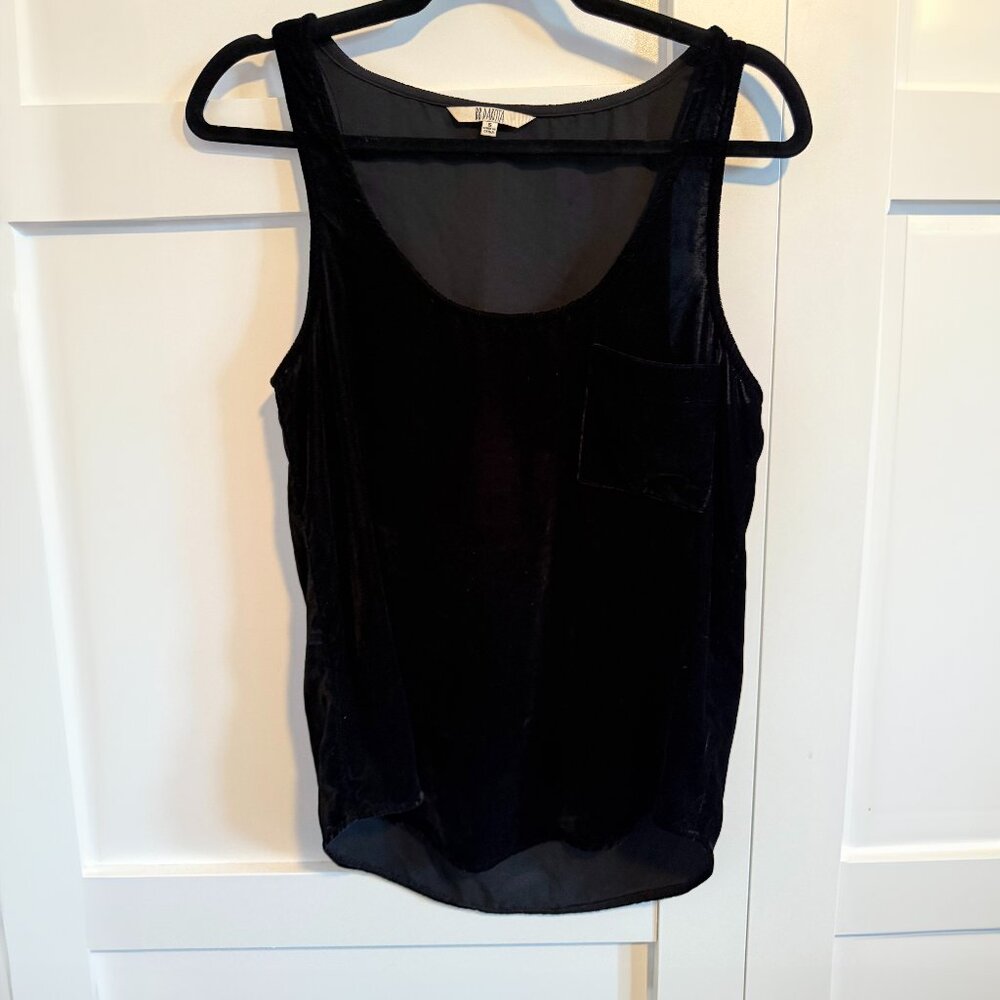 BB Dakota Black Velvet Tank Top, size Small